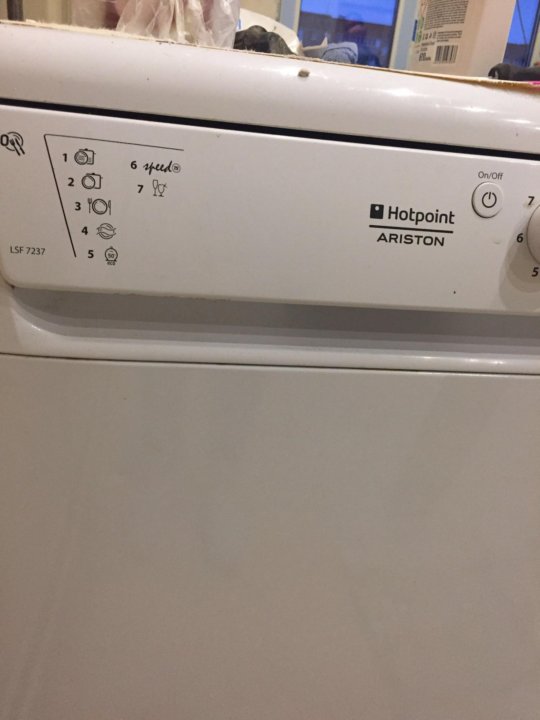 Посудомоечная аристон ошибка 15. Посудомоечная машина Hotpoint Ariston LSF 7237. Посудомоечная машина Хотпоинт Аристон LSF 7237 ошибка. Посудомойка Hotpoint-Ariston LSF 712. Посудомоечная машина Аристон LSF 7237 неисправности.