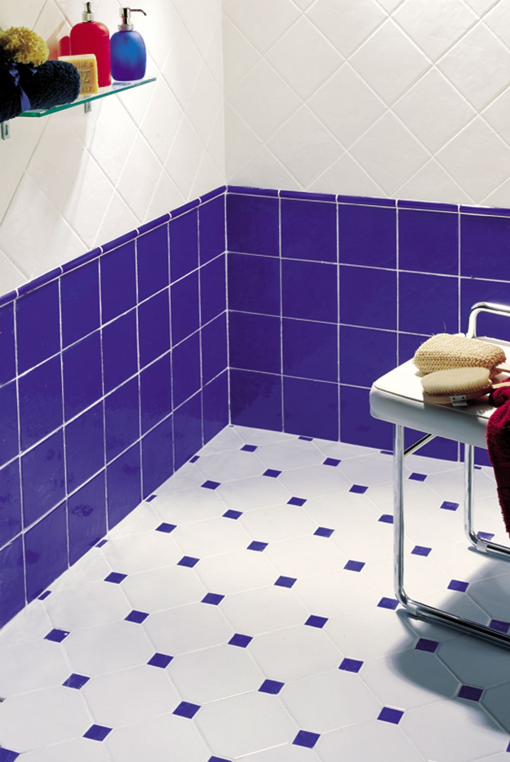 Как правильно подобрать плитку. Плитка Tonalite provenzale. Плитка в ванну. Плитка напольная для ванной. Напольная плитка для ванной комнаты.