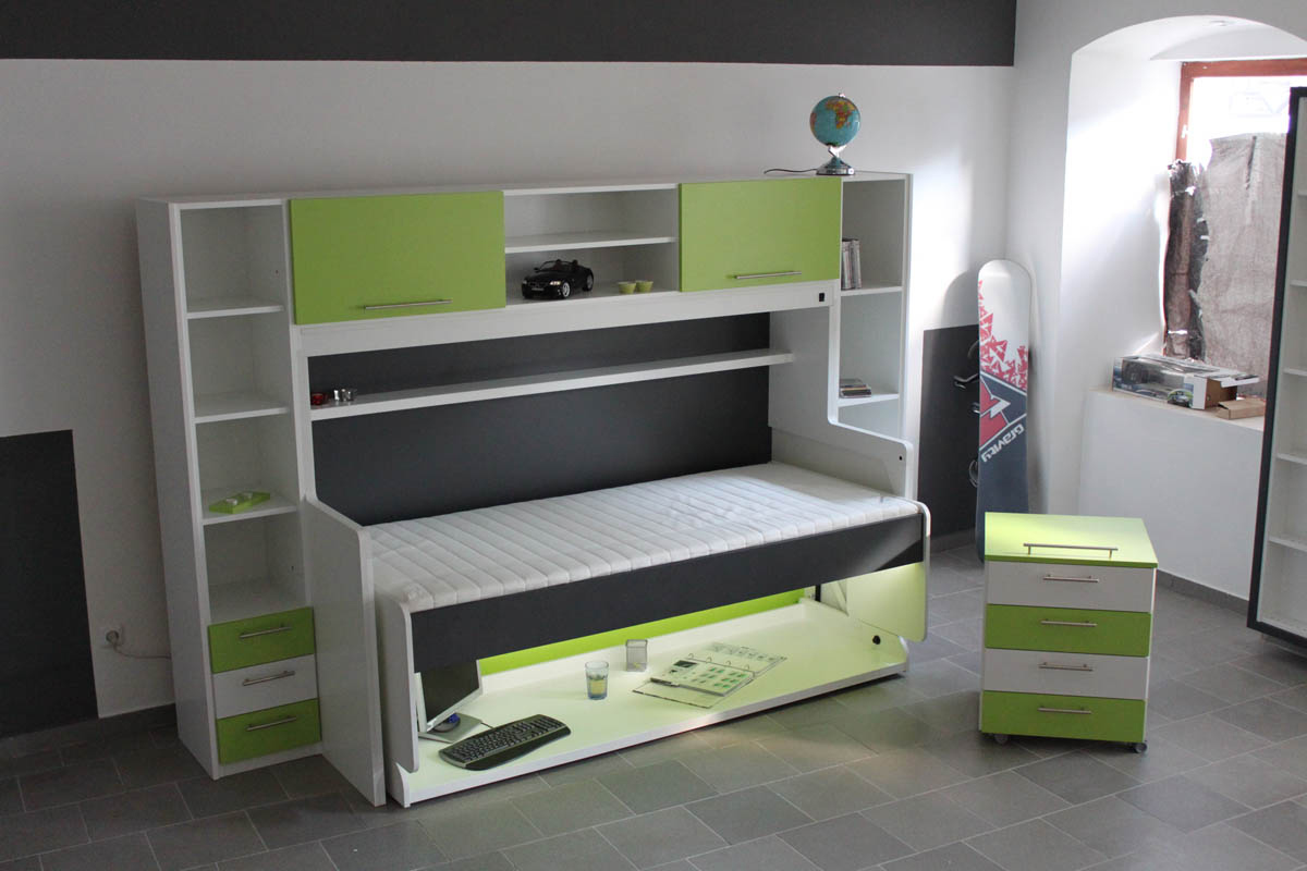Детская кровать-стол трансформер для малогабаритной квартиры