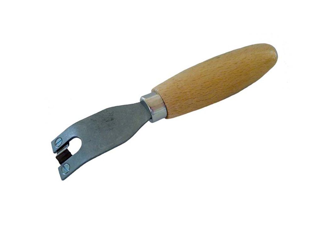 Для чего нож резак при вырезании вставки